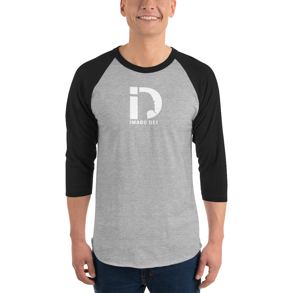 3/4 sleeve raglan shirt