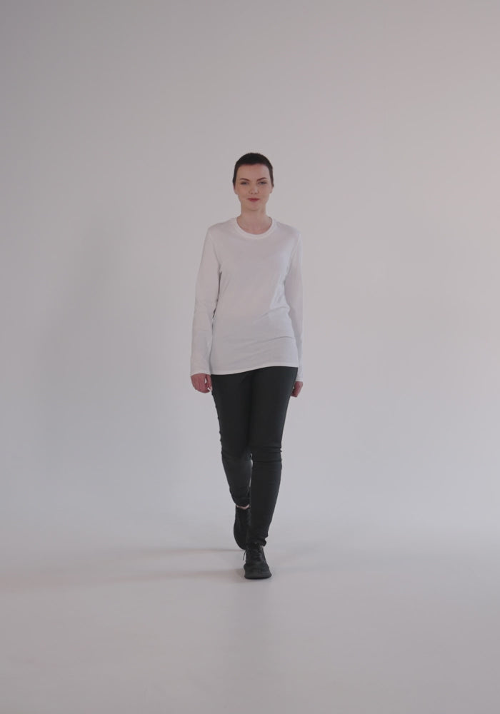 Unisex Fashion Long Sleeve Shirt - Threadfast Apparel 100LS.mp4